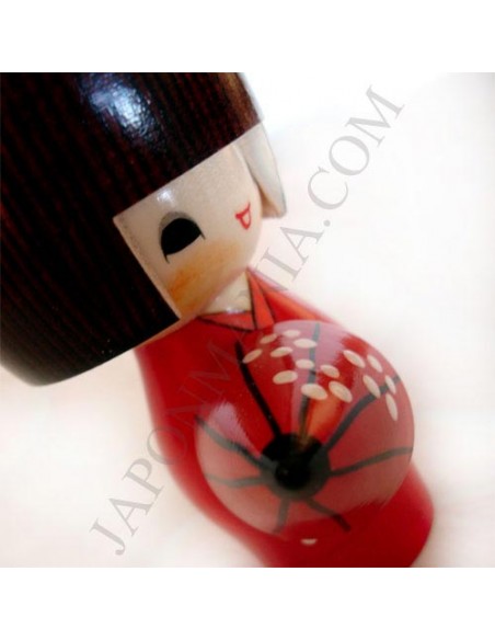 Kokeshi doll - A refuge from the rain - Amayadori