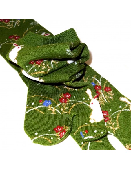 Japanese split toes socks. Crew Tabi socks - Size 35 to 39 - Rabbits and wild flowers Japanese split toes socks. Crew Tabi socks - Size 35 to 39 - Rabbits and wild flowers