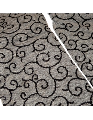 Short crew Tabi socks - Size 39 to 43 - Karakusa patterns. Japanese s^lit toes socks.