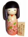 Poupée Kokeshi - Sakura. Poupées japonaises artisanales en bois.