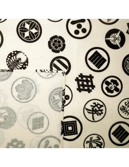 Japanese cloth 52x52 off-white - Kamon prints. Gift wrapping cloth.