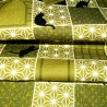 Carré de tissu japonais 52 x 52 vert - Motifs de chats. Emballage cadeaux en tissu.