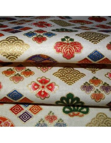 Carré de tissu japonais 52 x 52 écru - Motifs Ôgimon. Emballage cadeaux en tissu.
