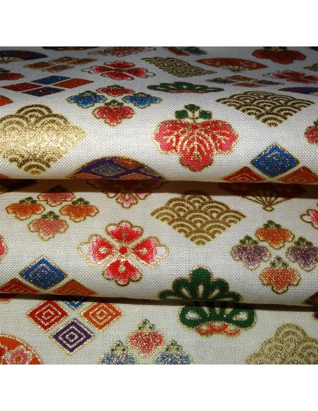 Carré de tissu japonais 52 x 52 écru - Motifs Ôgimon. Emballage cadeaux en tissu.